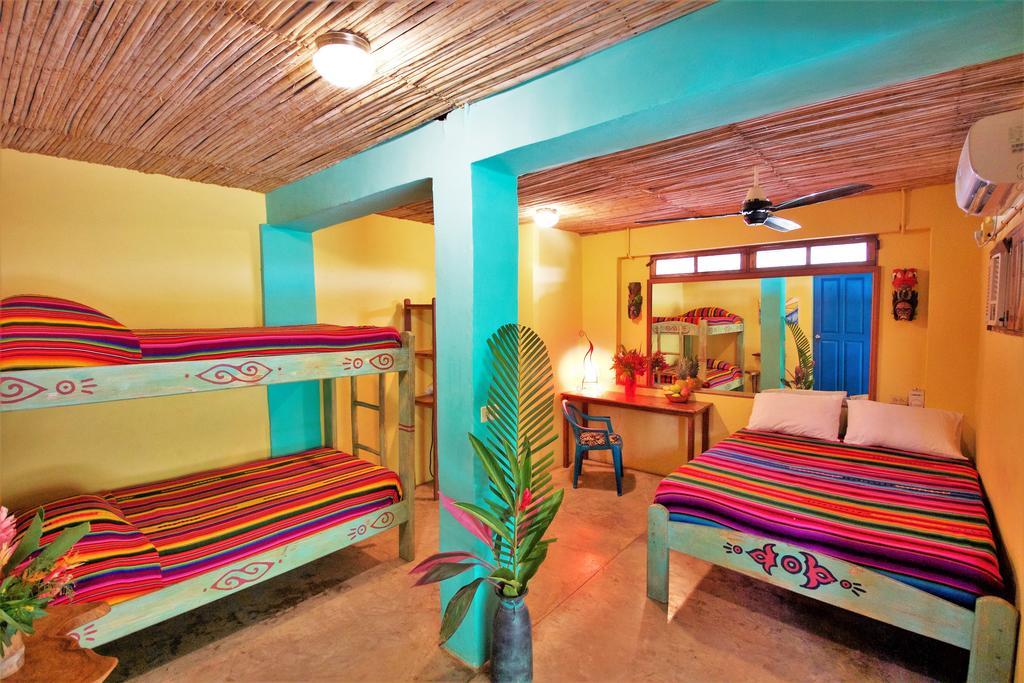 Cafe De La Suerte Villa Pavones  Ngoại thất bức ảnh